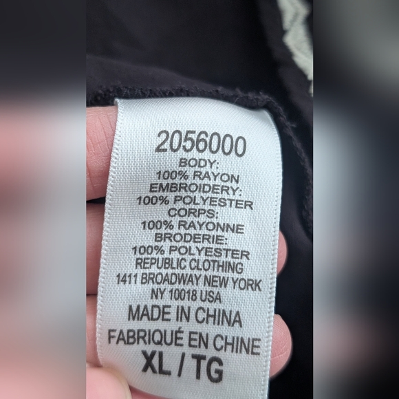 Chelsea & Theodore Black Embroidered Blouse - Picture 6 of 6